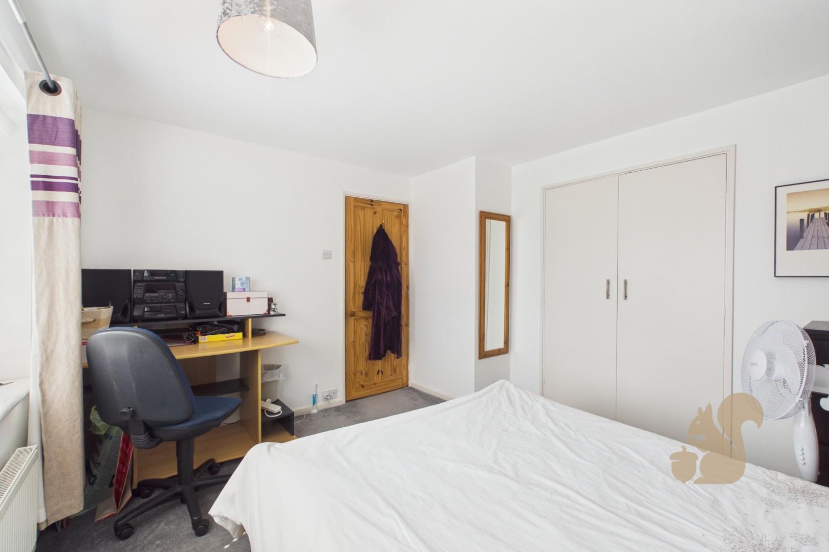 CAM01659G0-PR0798-STILL008.jpg